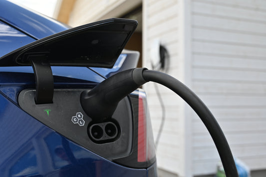 Hur mycket kostar det att ladda en elbil hemma 2025?