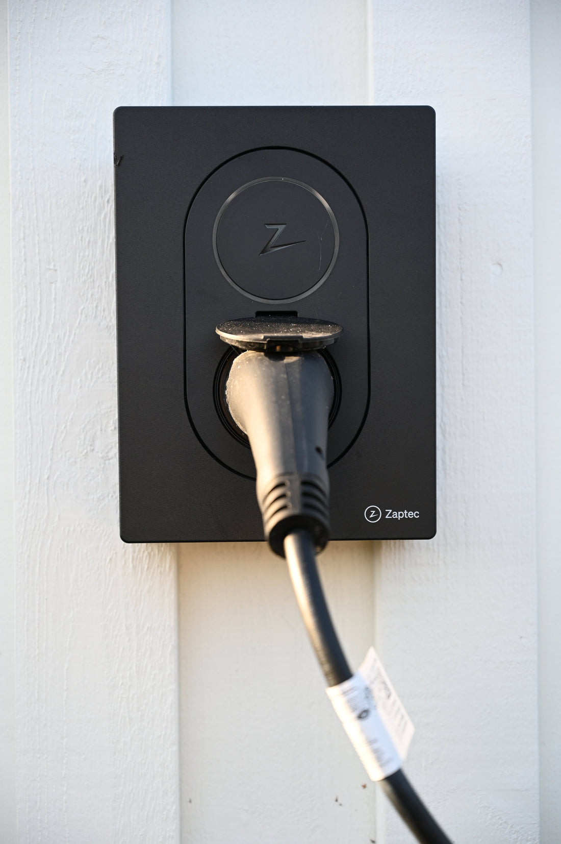 Så väljer du rätt laddbox till din elbil – enkel guide för 2025